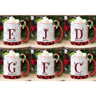 Caneca de natal personalizada com inicial e tema natalino.