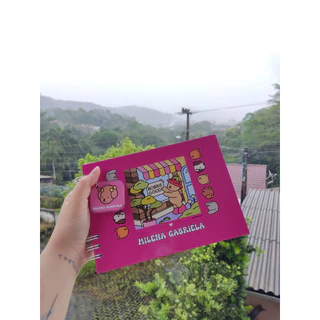 BOBBIE GOODS LIVRO DE COLORIR - CAPA DURA - NOME NA CAPA - 50 DESENHOS - FOLHA 180G - MIMOS