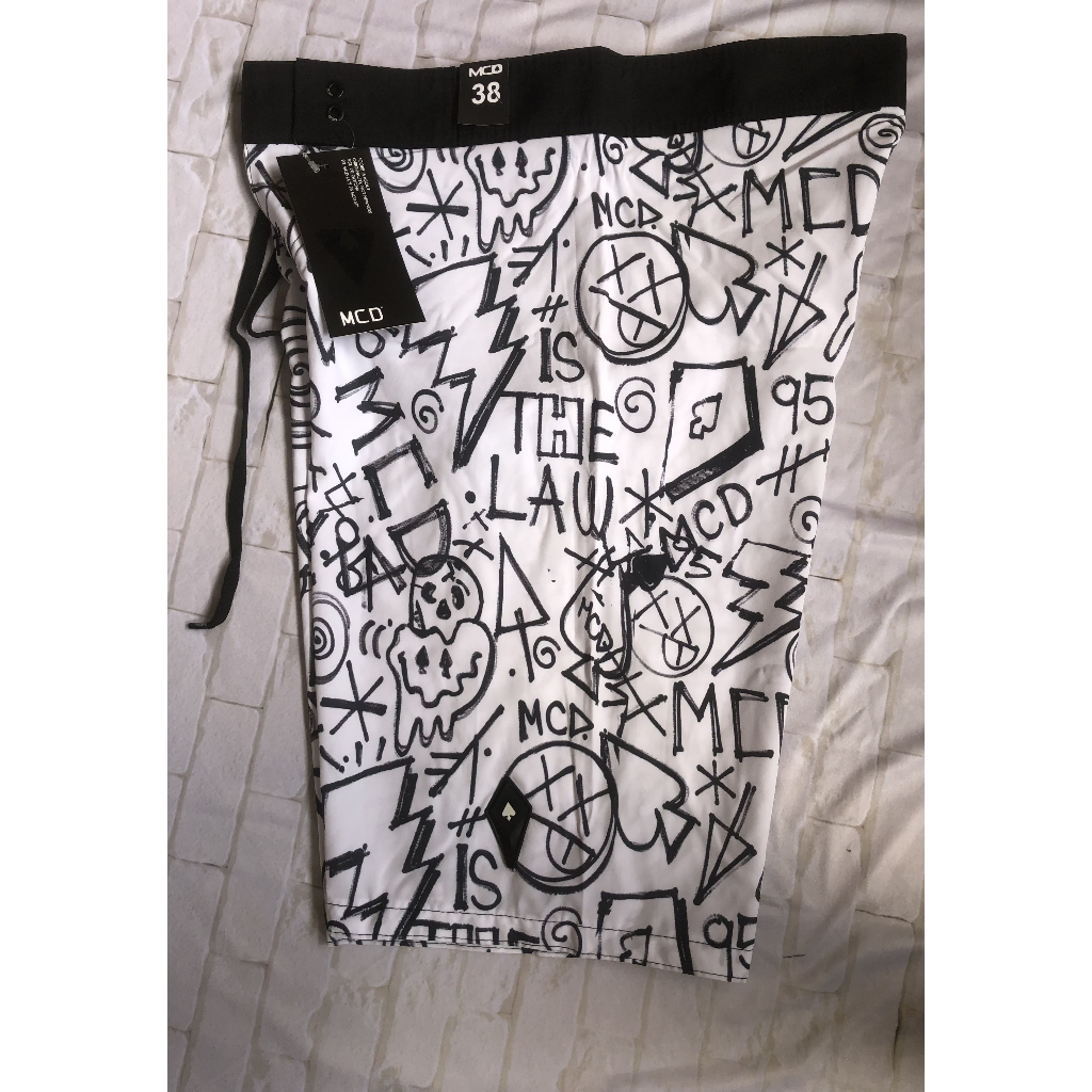 Bermuda Elastano Premium MCD e LOST Tam 38 ao 48 Novos modelos Lancamento 2024