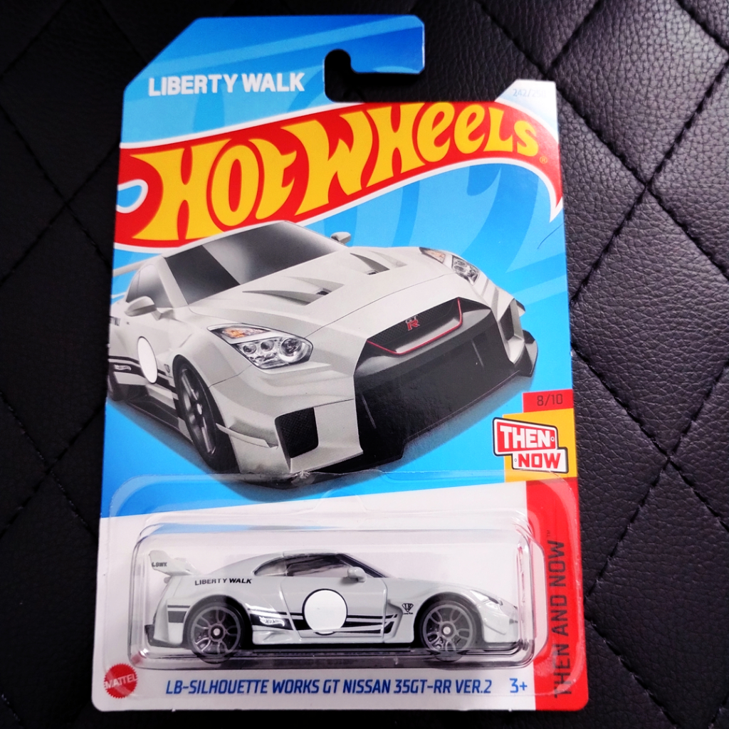 Hot Wheels - LB-Silhouette Works GT Nissan 35GT-RR Ver.2 - Lote P