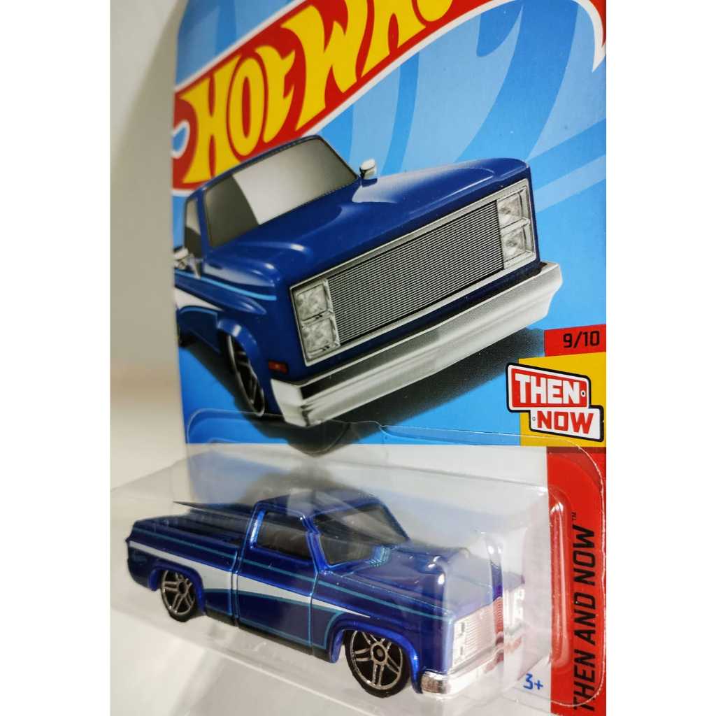 Carrinho Hot Wheels 83 Chevy Silverado Preto Slammed