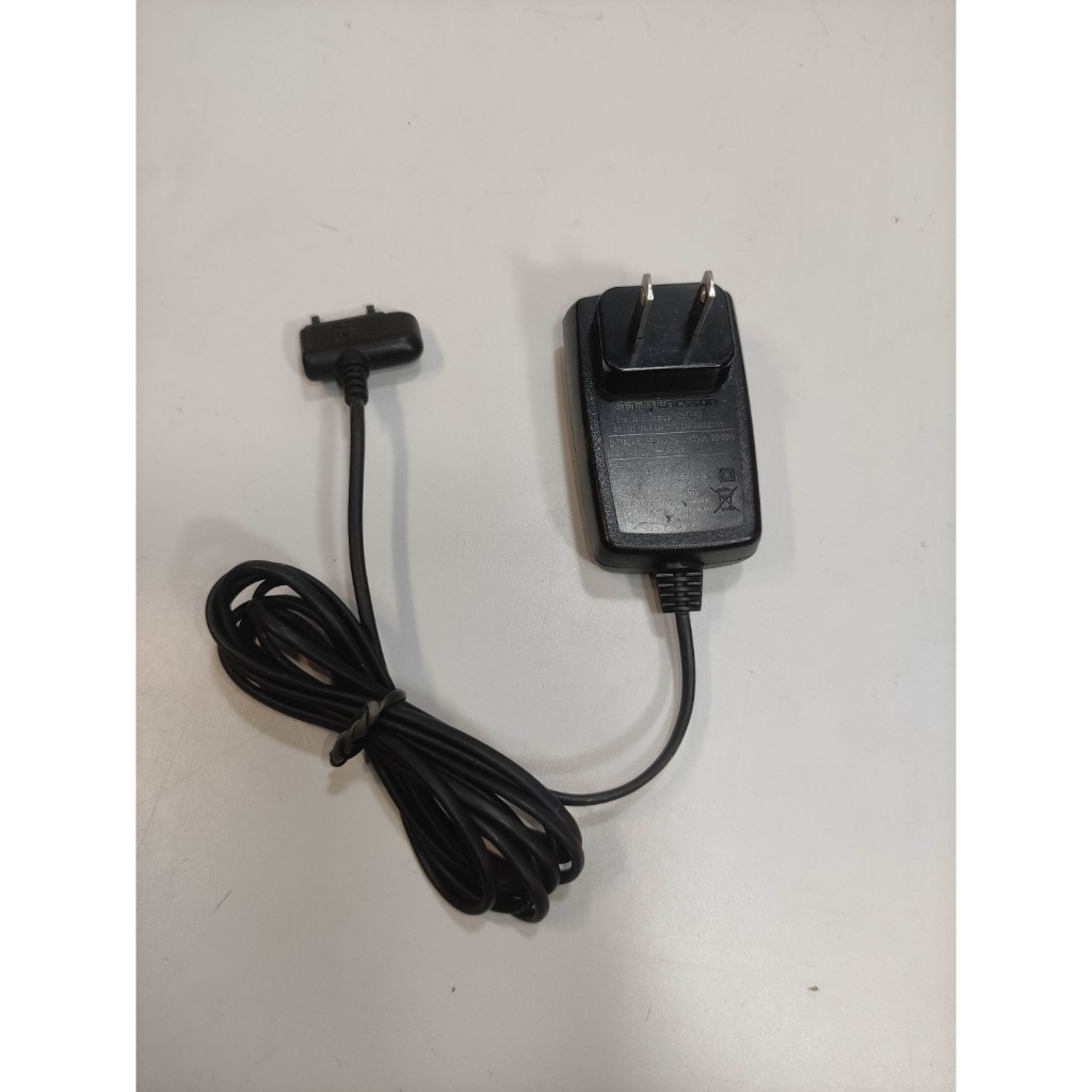 Carregador Sony Ericsson Cst-60 Original Funciona 6mi | Shopee Brasil