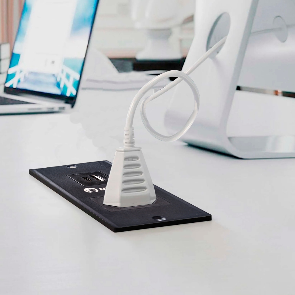 Tomada Elétrica Saída Universal Entradas USB-C e USB 5V=1.0A