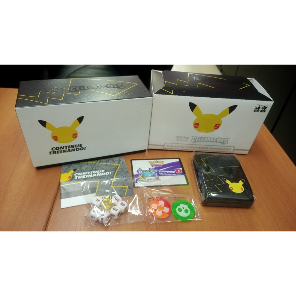 Kit Box aberto treinador avançado Pokémon TCG Celebrações português leia