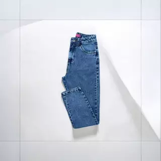 Calça MOM Jeans Feminina Marmorizada 100% Algodão Cintura Alta em Oferta na Shopee