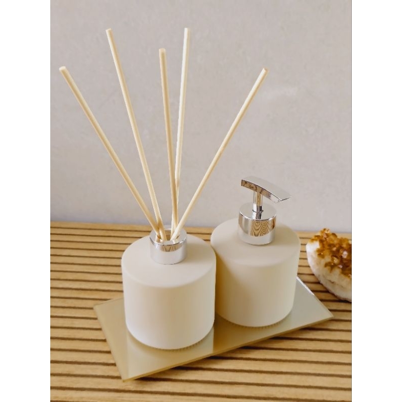 Kit Decorativo com Bandeja de Vidro para Lavabo, Sala ou Escritório Cor Nude Fosco Coliseu 250 ml