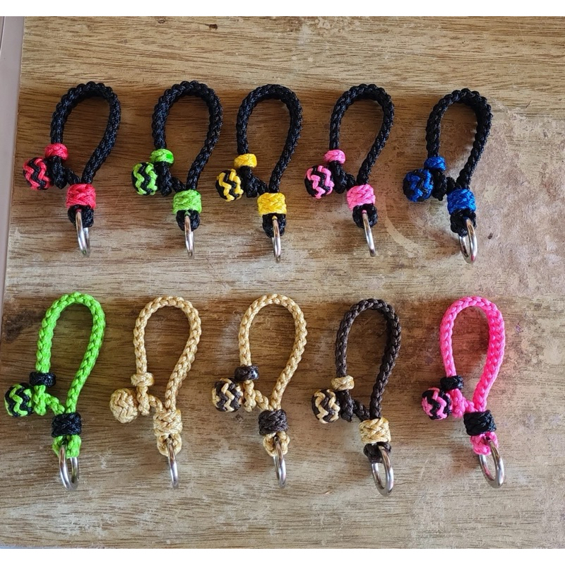Chaveiro Trançado na cordinha | Shopee Brasil