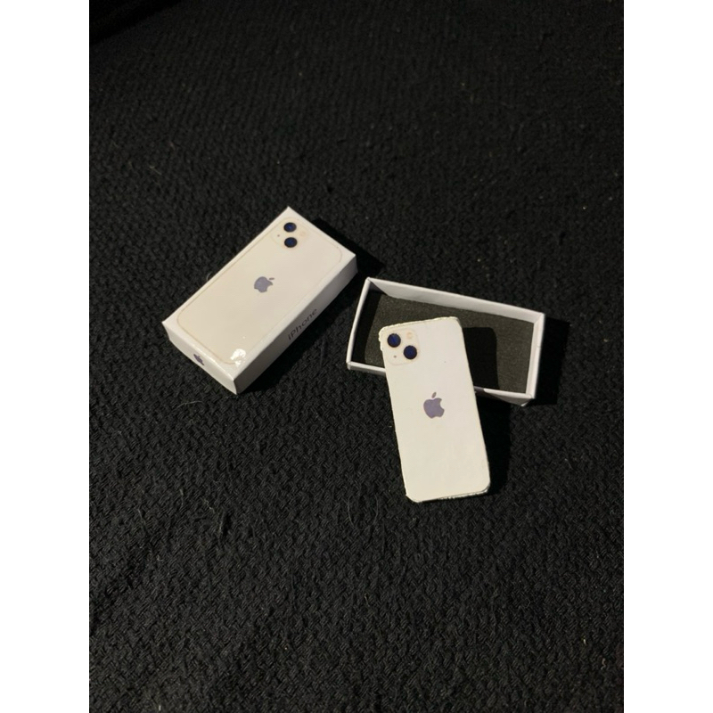 miniatura/miniature iPhone 13 Branco e azul para colecionador e