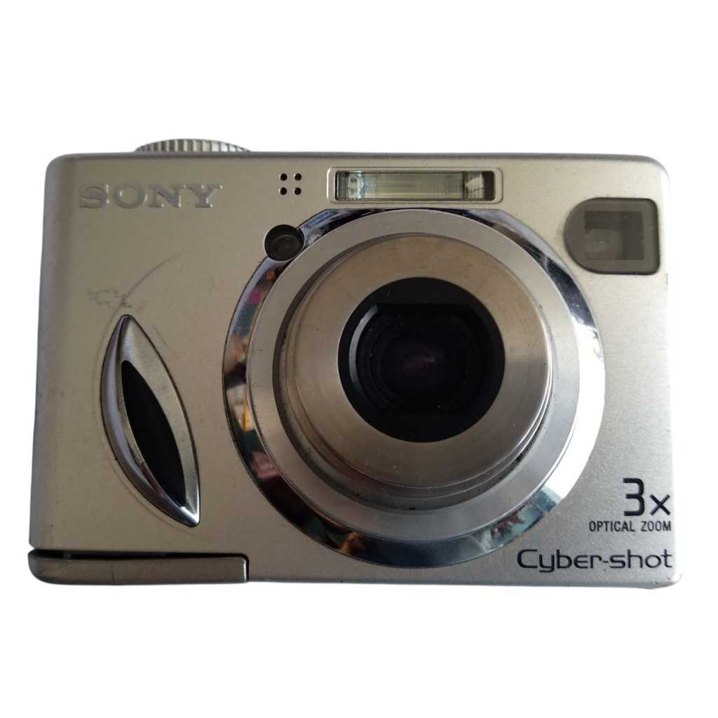 Câmera digital Sony Cyber-shot Dsc-w7 7.2mp - Prata Leia