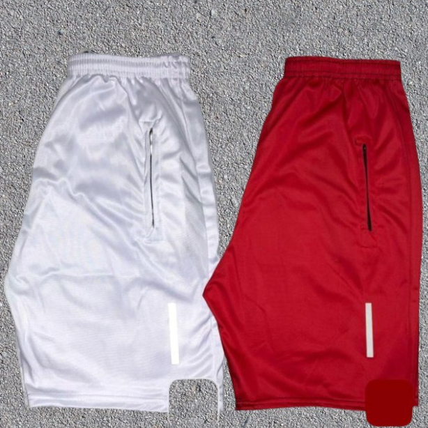 KIT 2 BERMUDAS MASCULINA- COM LOGO REFLETIVO QUE REFLETE NO FLASH DO CELULAR- SHORTS MASCULINO TOP