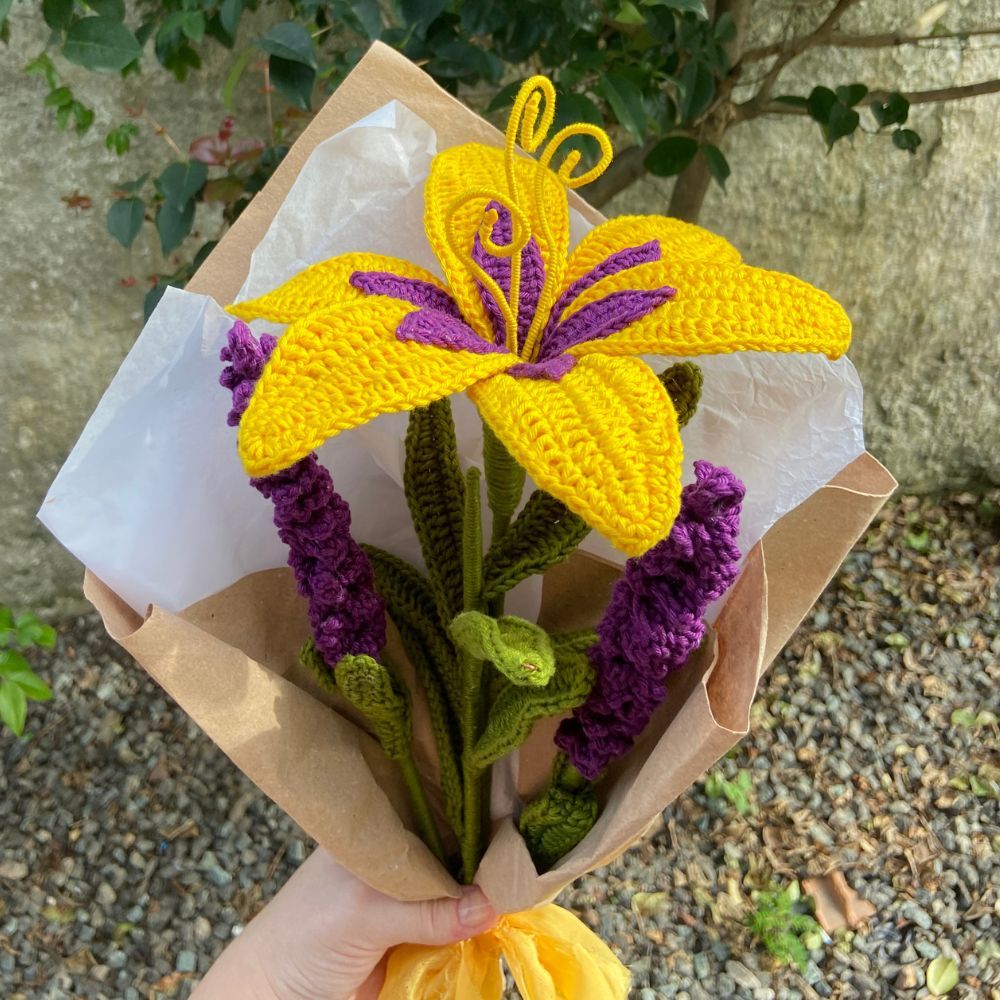 Buque de flores de crochê - Lírio Mágico Rapunzel Enrolados, Duas ...