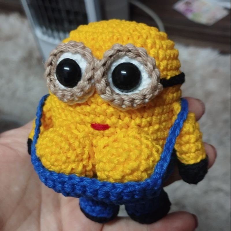 MINION AMIGURUMI CROCHÊ PEITUDA PEITOS PEITUDAH METIDAH | Shopee