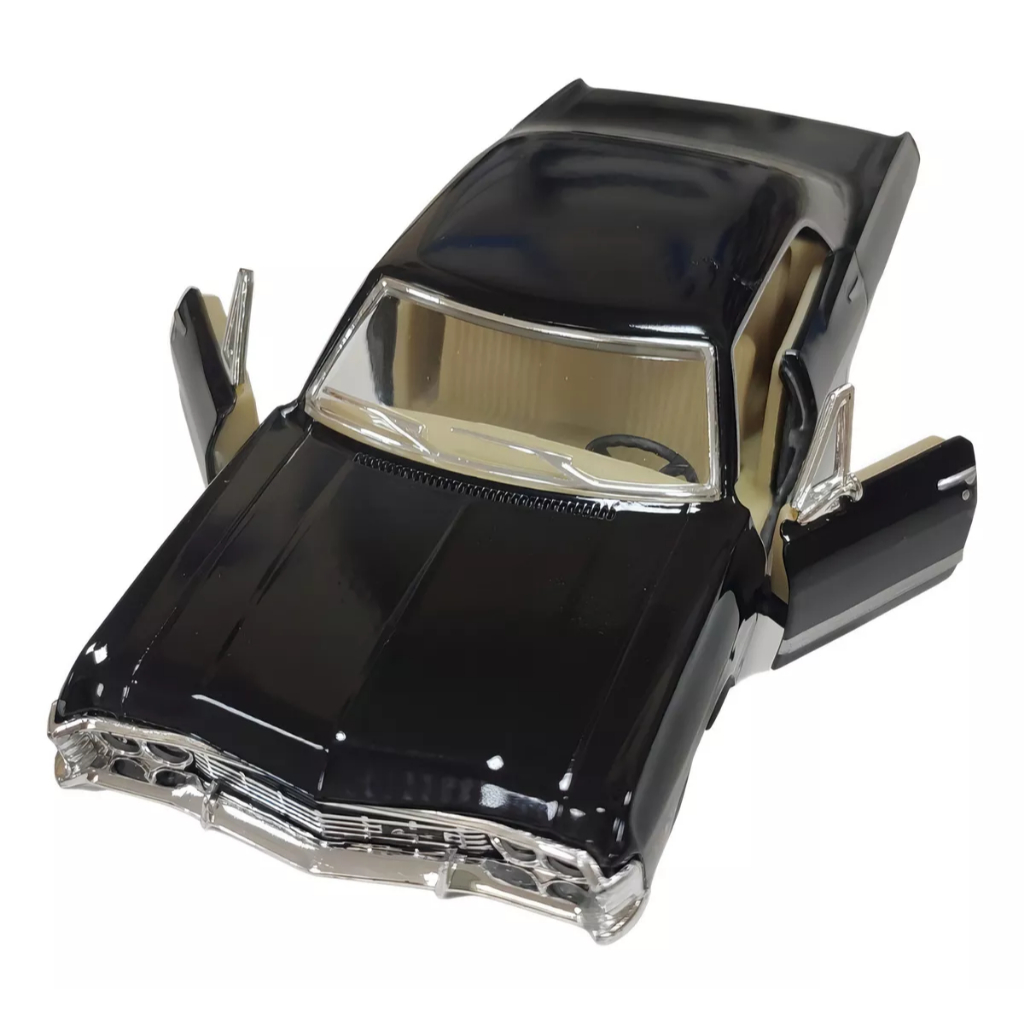Miniatura carrinho de Ferro Impala 1967 Dean Supernatural