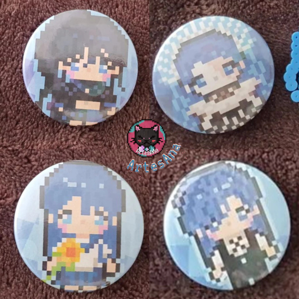 Broches / Bottons Holográficos - Ado cantora ( Coleção Hana )