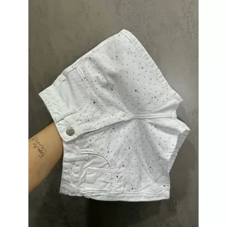 Short Jeans Branco Com Pedrinhas De Strass