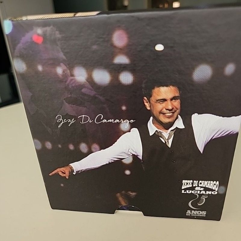 CD BOX ZEZÉ DI CAMARGO & LUCIANO - 25 ANOS DE CARREIRA (27 CDs