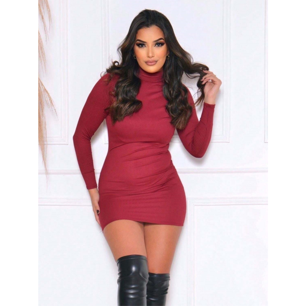 Vestido Tubinho Canelado Cacharrel Preto Liso Gola alta Manga