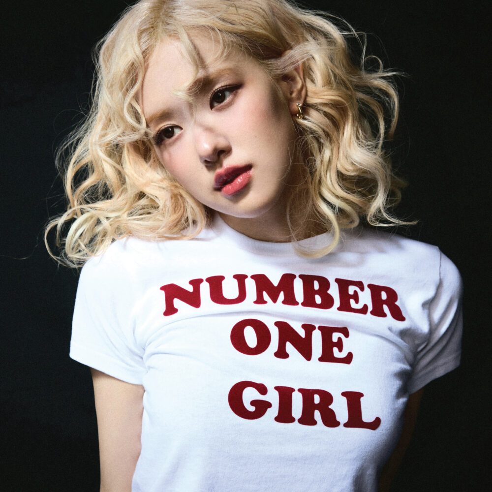 rosie NUMBER ONE GIRL Tシャツ Camiseta - Number one girl - Rose / Rosé (Rosie) (Blackpink
