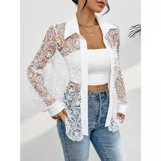 Blusa camisa renda guipir com botões gola colarinho floral