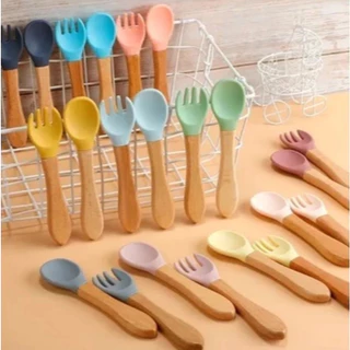 Kit Colher e Garfo de Silicone Talher com Cabo de Madeira infantil Introdução Alimentar Refeição para Bebê em Oferta na Shopee
