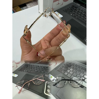 Armação de óculos Infantil menina e menino Tudo titânio Flexível Dobrável 0g Bem resistente 7001 7003