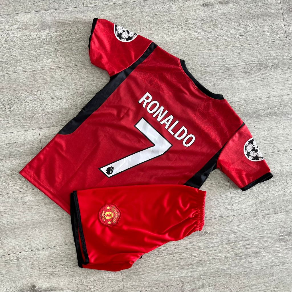 Conjunto infantil futebol Manchester united RETRO CR7 camisa e shorts bordados