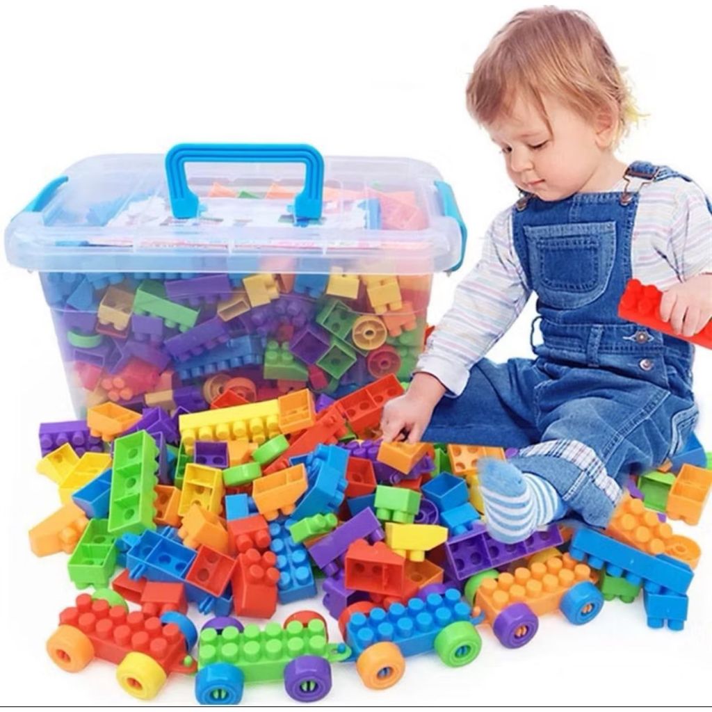 BRINQUEDO blocos de montar de 100 a 150 peças lego roblox meninos e meninas