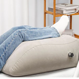 Almofada Inflável Apoio Pés Descanso Pernas Costas Portátil Viagem Travesseiro Ergonômico XG20230627 em Oferta na Shopee
