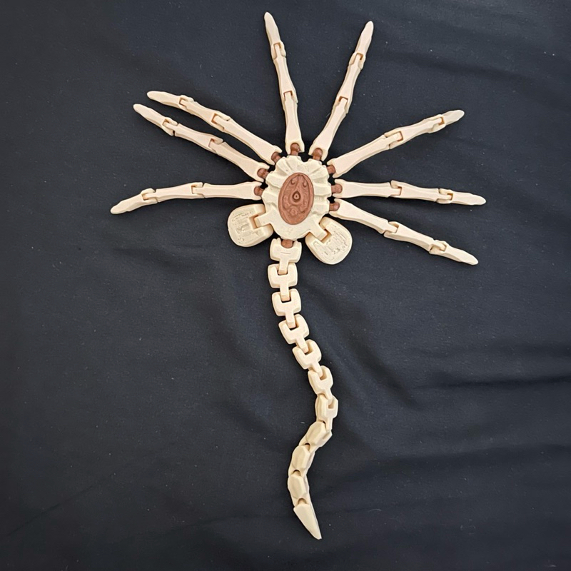 Facehugger (Alien) | Shopee Brasil