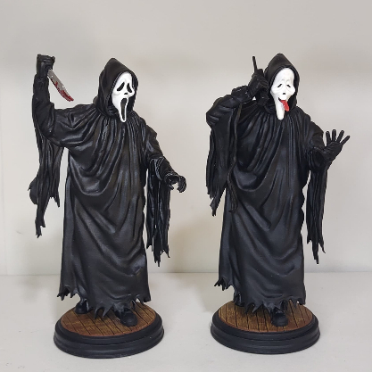 Miniatura Ghost Face Action Figure Pânico Scream Todo Mundo em