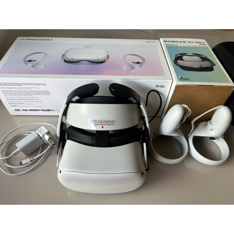 Meta Quest 2 256GB + Bobovr M2 Pro+ com Bateria Extra + Case