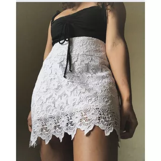 Saia Feminina em Renda Branca Ano Novo 2025 Aesthetic Vintage Angelcore - Brechó Elegante e Sofisticada