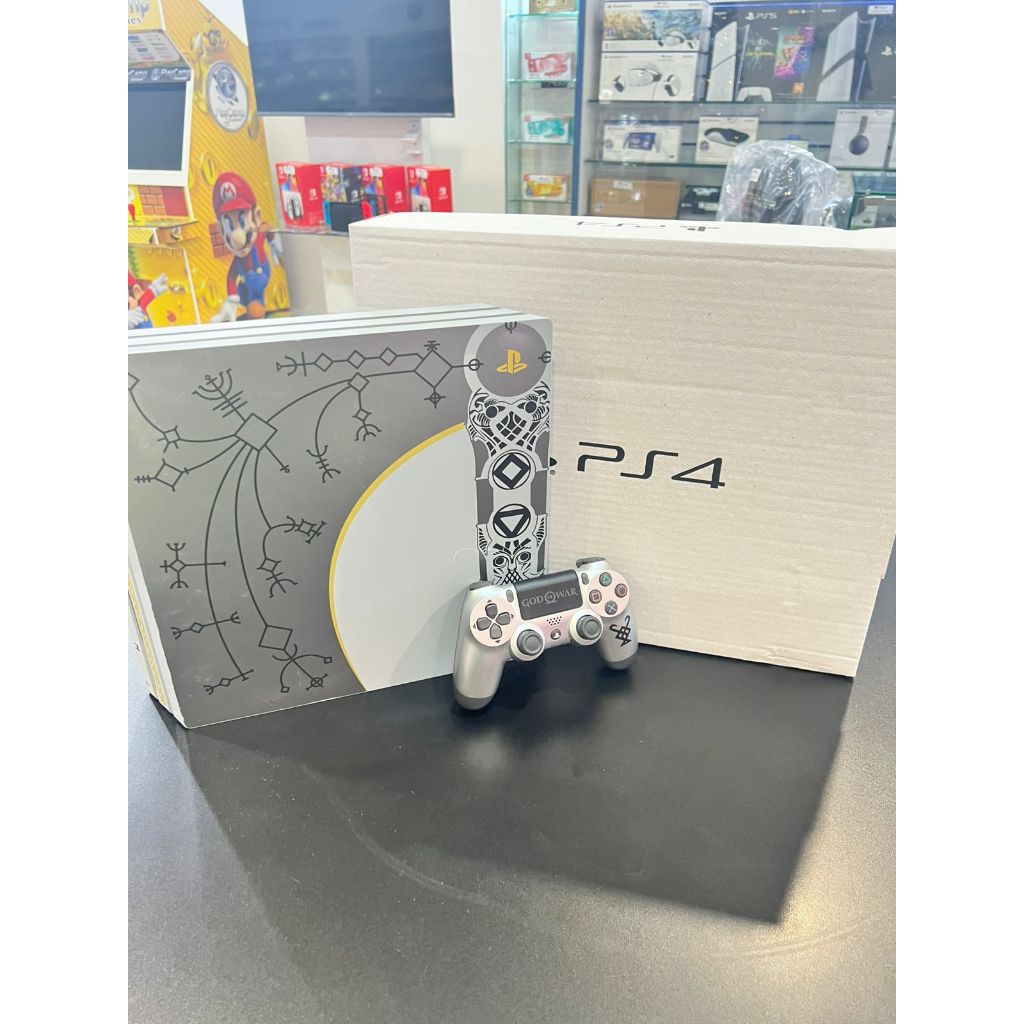 PlayStation 4 PRO 1TB Edição Especial God of War Semi Novo + Controle Temático
