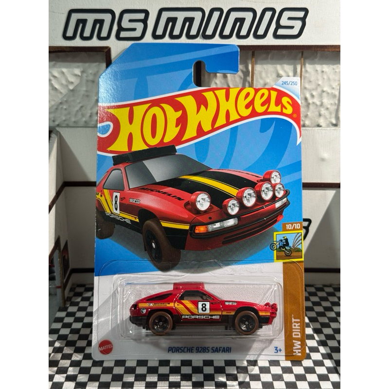 Hot Wheels - Porsche 928S Safari - HW Dirt 10/10 - HTF29 - Short Card - TH Treasure Hunt - Michelin - Sparco - Mattel 2024 - 1:64