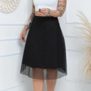 saia de tule preto de bolinha poá Godê midi