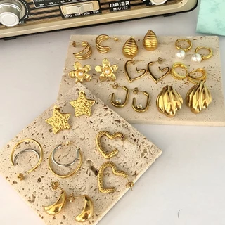 Kit Brincos/Brincos Folheados a Ouro 18k/Brincos de Aço Titânio Vintage 2 Peças em Oferta na Shopee