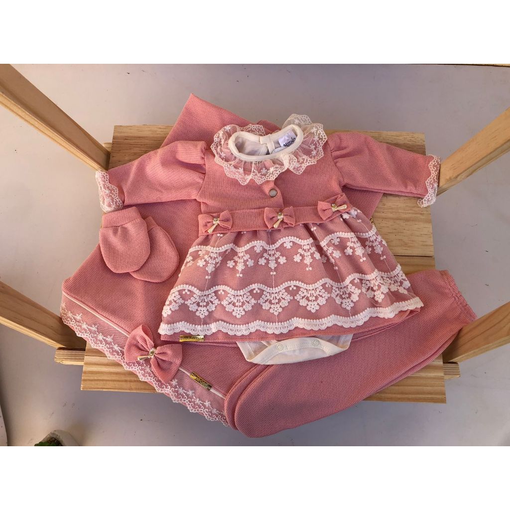 Kit Saída de Maternidade Feminina: Vestido de Tricô para Recém-Nascido ...