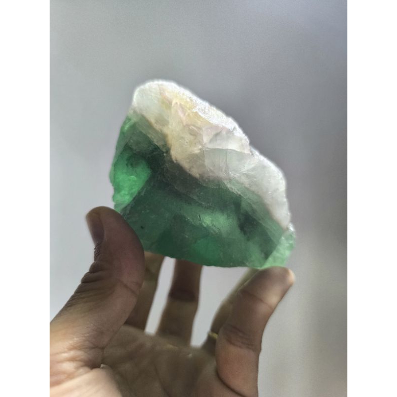 14,33 ct de fluorine verte 100 % naturelle non traitée du Brésil - France