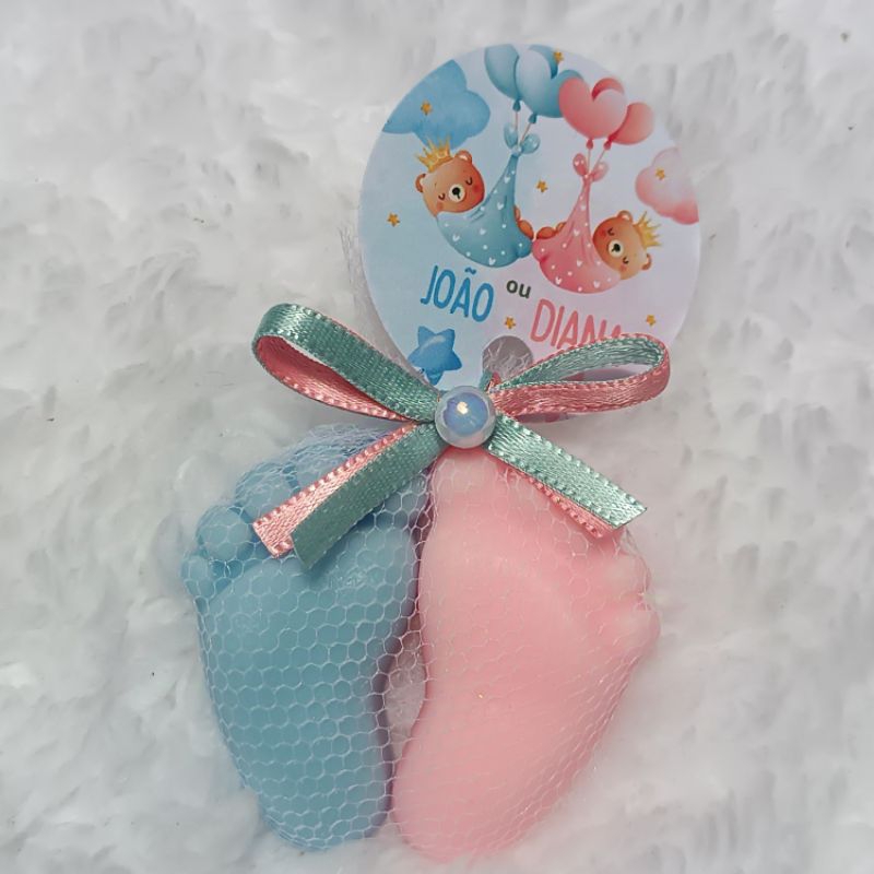 Pezinhos rosa e azul  - Lembrança de chá revelação - kit com 10 a 40 pares em Oferta na Shopee