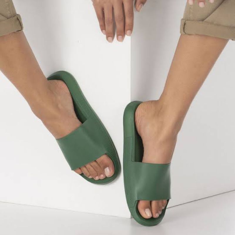 Chinelo Slide Classic Havaianas Adulto Feminino/Masculino