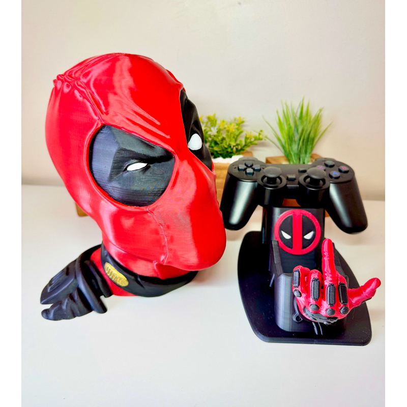Decoração Cabeça Genérica Deadpool e suporte de controle Xbox, ps5, ps4