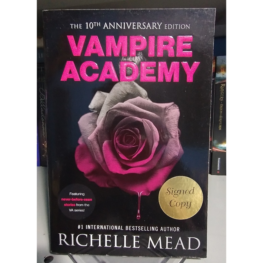 Livro: Vampire Academy (10th Anniversary Edition) - Richelle Mead