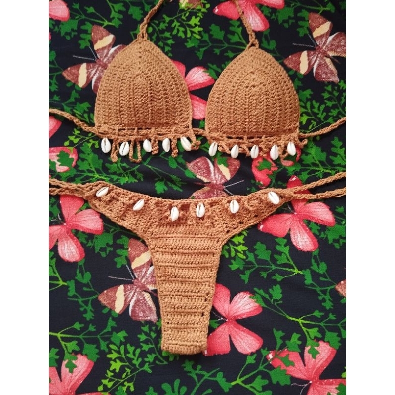 Biquíni de crochê com búzios e franja, branco ou marrom | Shopee Brasil