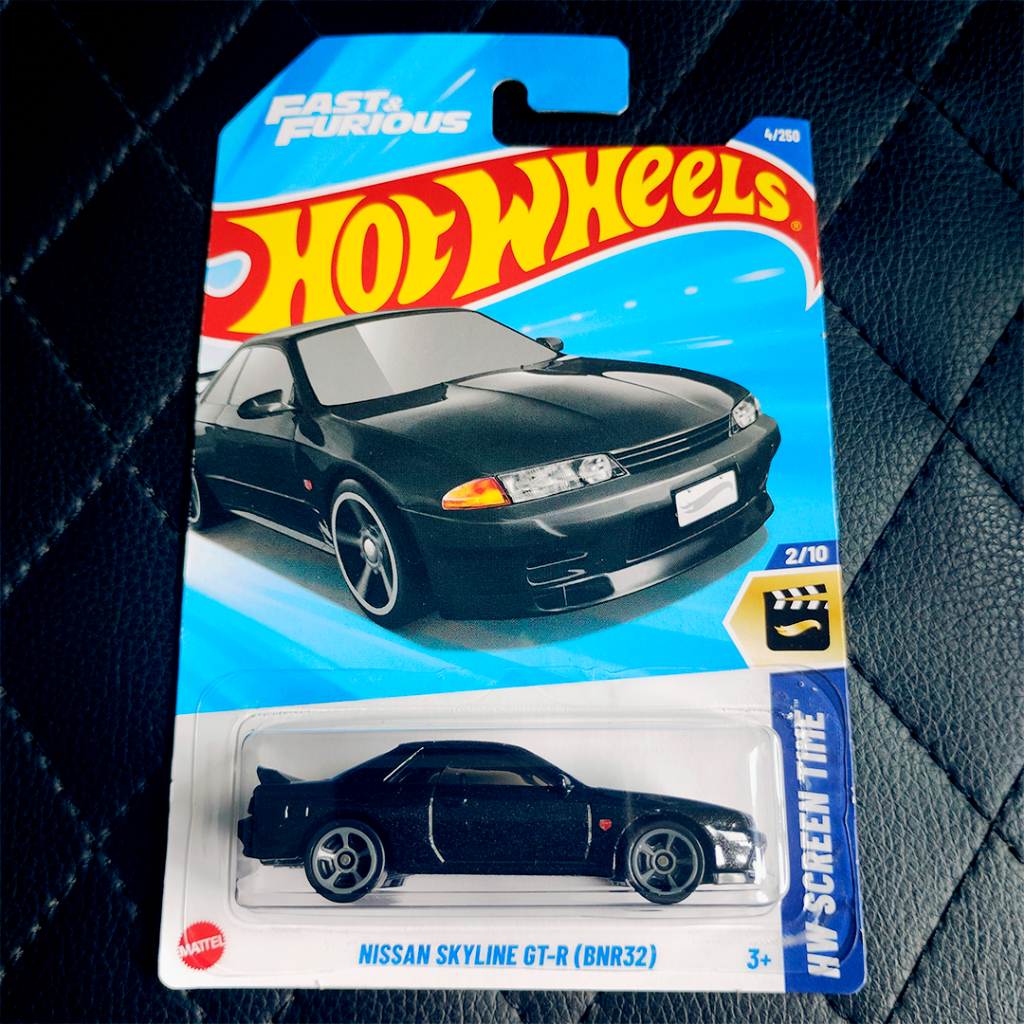 ホットウィールNissan Skyline GT-R(BNR32) 10台セット NISSAN SKYLINE GT-R (BNR32)の三台同時贅沢レビュー！GT、2019年