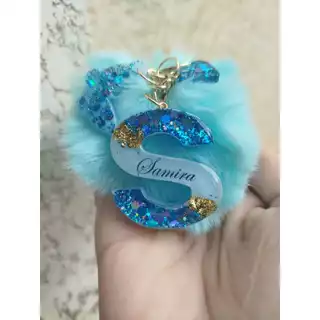 Chaveiro de Letra em Resina Personalizado com Nome Pompom e Glitter flocado. em Oferta na Shopee