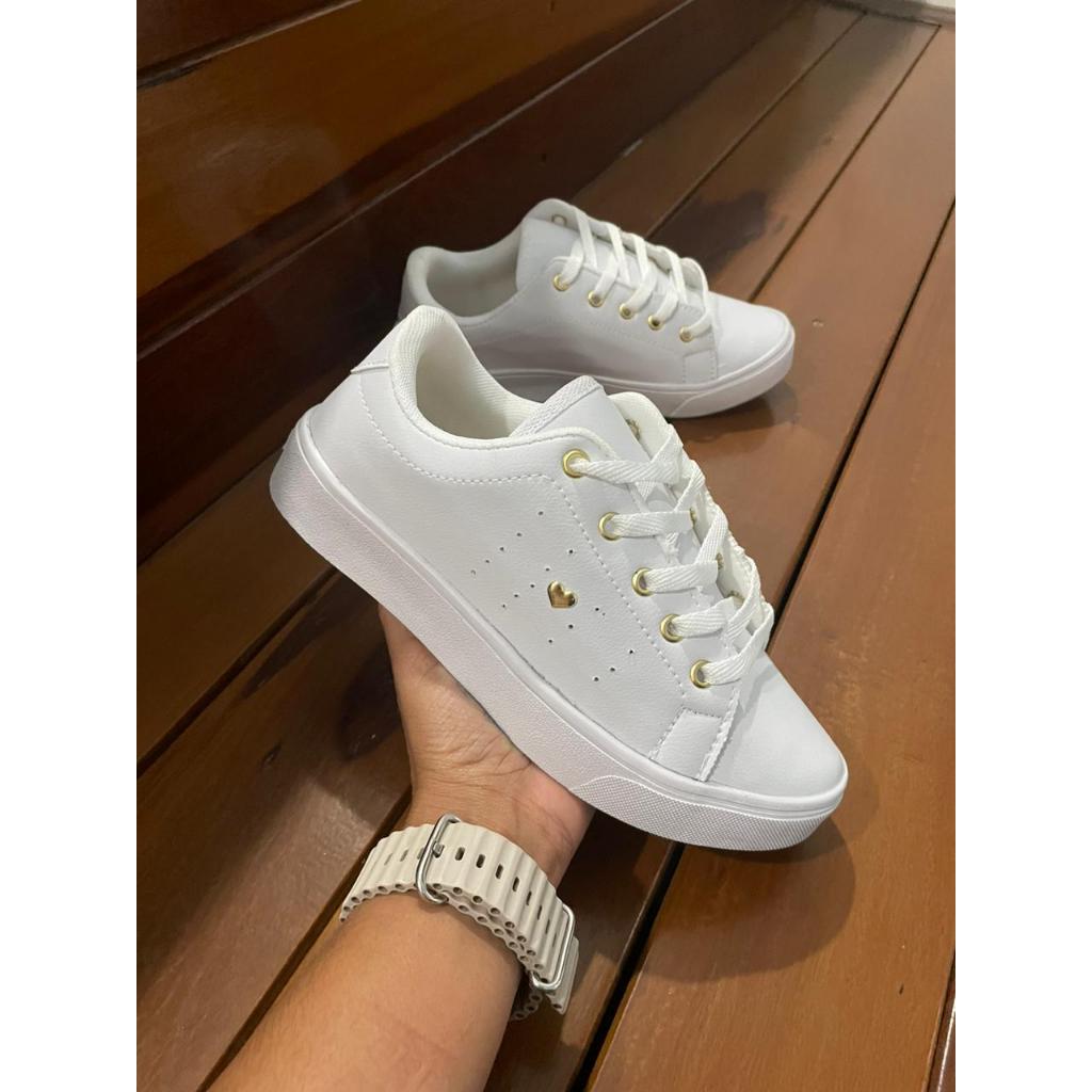 TENIS FEMININO CASUAL MAIS VENDIDO CORAÇAO | Shopee Brasil