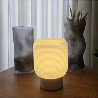 Luminária LED de mesa de cabeceira e escritório com lâmpada inclusa