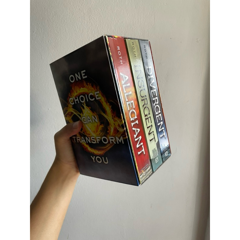 BOX DIVERGENTE EM INGLÊS