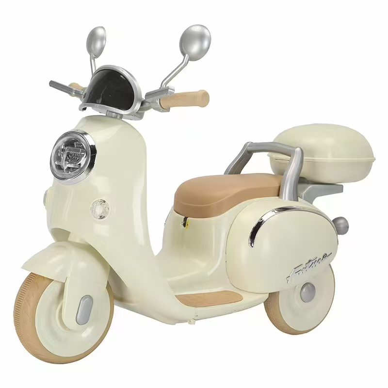 Moto Motinha Elétrica Infantil Scooter Vespa Vintage Com Ré Som E Luz