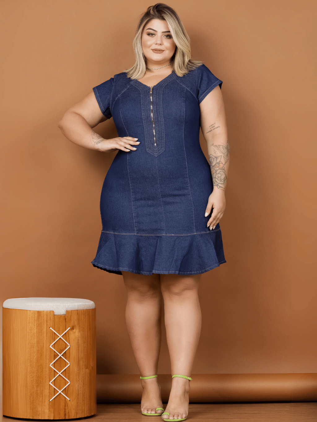 Vestido Plus Size Jeans Peplum Com Lycra Ziper Moda Maior Senhora